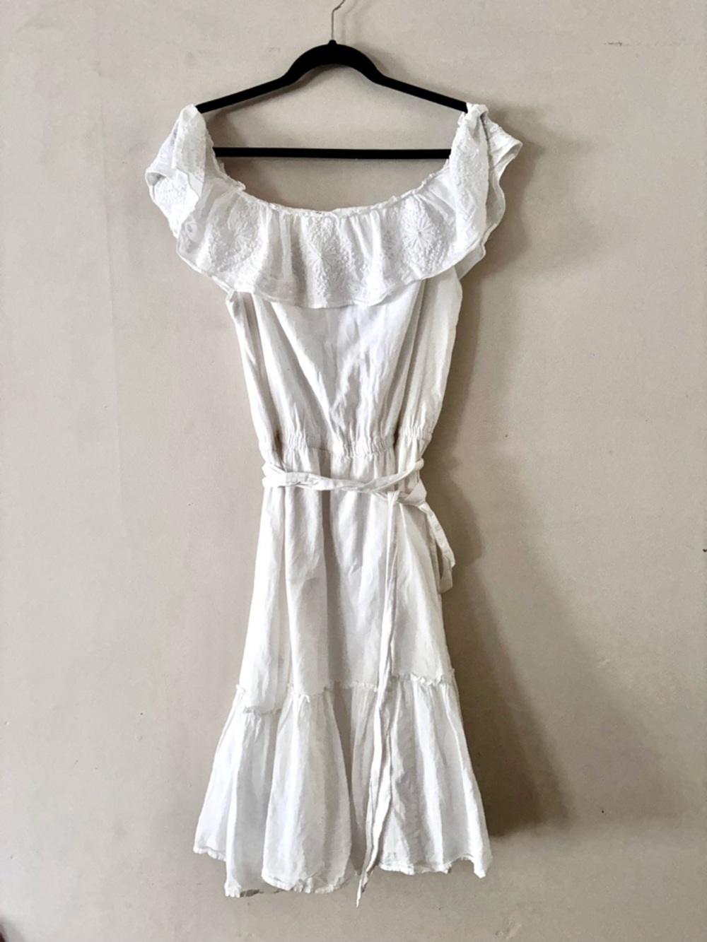 Ralph Lauren White Off-Shoulder Ruffle Midi Dress